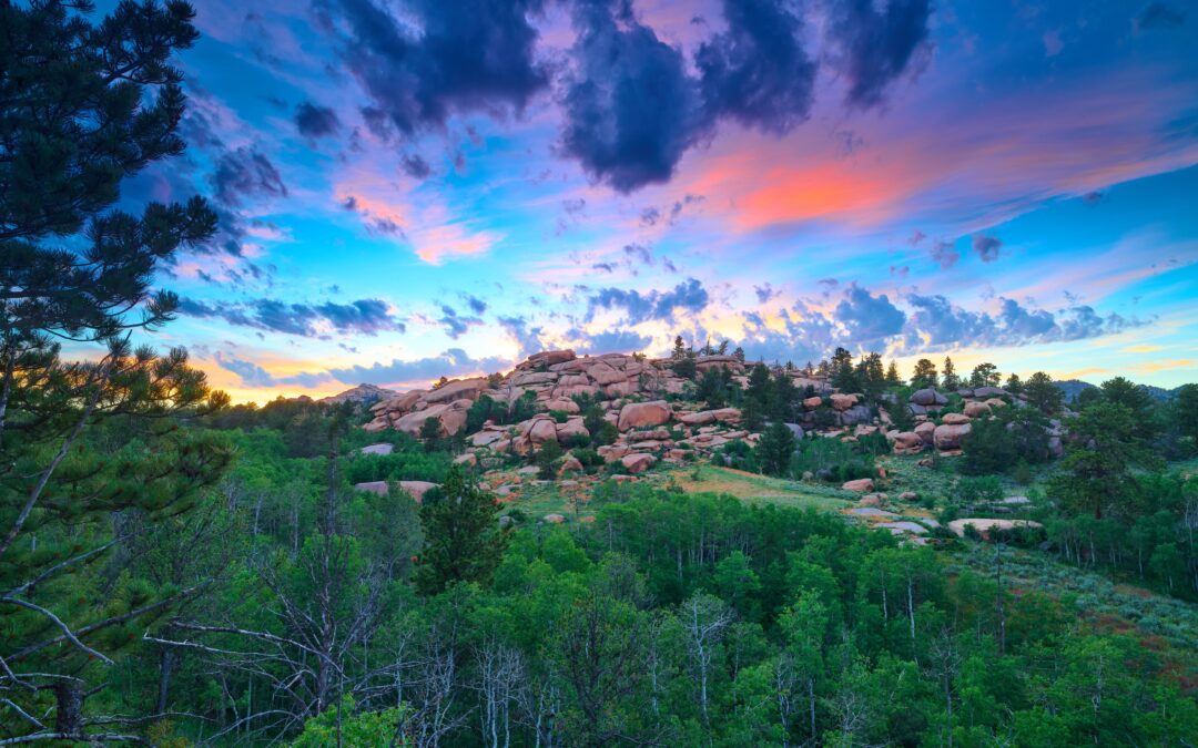 This Underrated Wyoming Park Is A Dead Ringer For The Red Rocks Of The Southwest